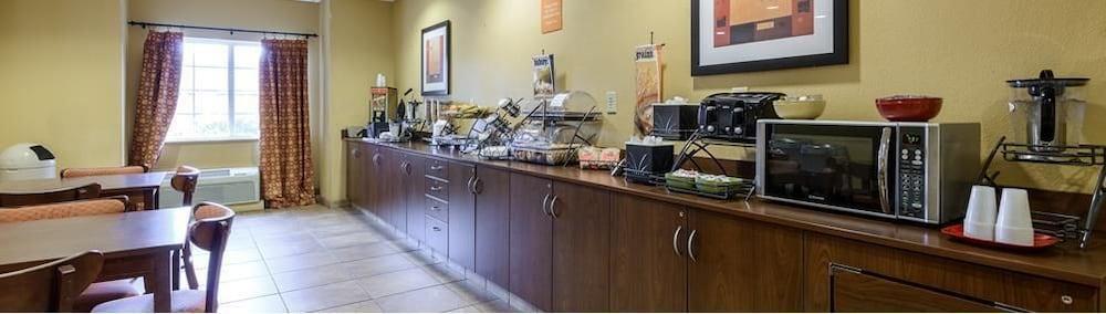 格林维尔-大学医学中心麦克罗特套房酒店 外观 照片